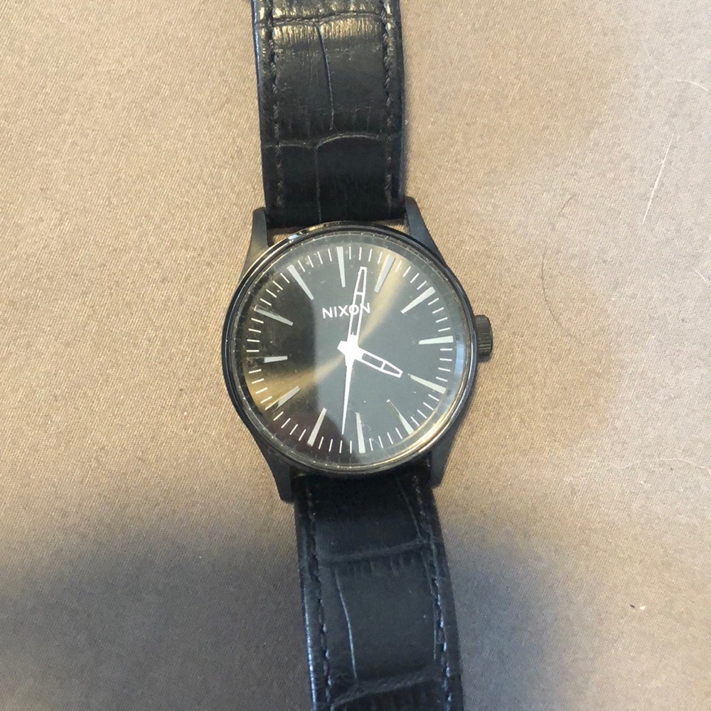 Nixon Sentry 38 - Picture 3 of 4
